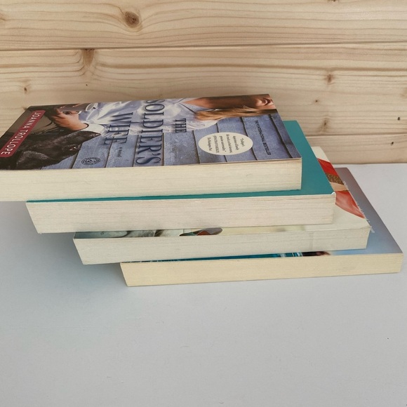 Set of 4 Assorted SoftBack Books by Popular Authors - Great for Any Book Lover - Picture 11 of 11